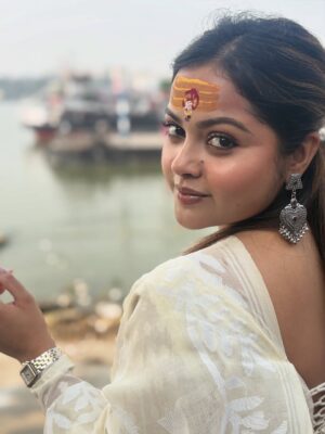 Nabanita Das Instagram - 🕉️

#bhutnath_mandir🕉️ #omnamhashivaya🕉️🕉️🙏