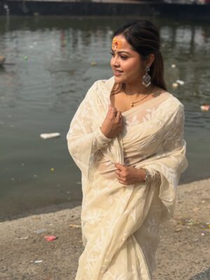 Nabanita Das Instagram - 🕉️

#bhutnath_mandir🕉️ #omnamhashivaya🕉️🕉️🙏