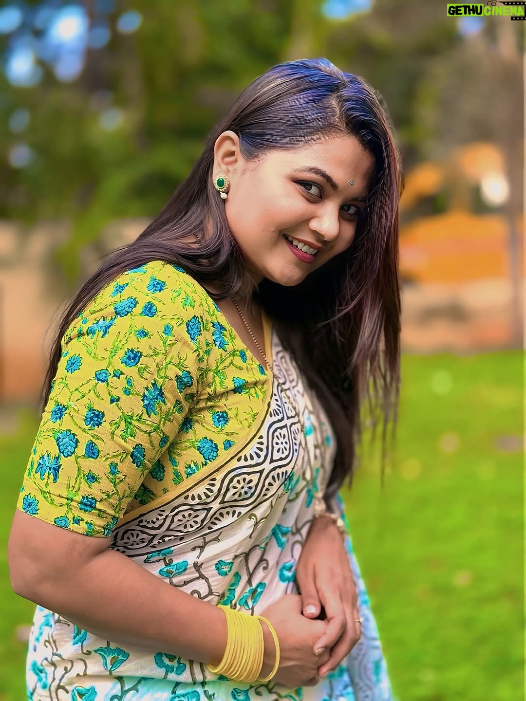 Namrata Sambherao - 3.4K Likes - जरा जरा हे मन खुळावते 🌼💚
Saree by: @our_chhabi 

Pc: @bhakteedesai 🤩
@aanandijoshi 💖 you are blessed love you for this song 😘

#instagram #photo #actress #love #saree