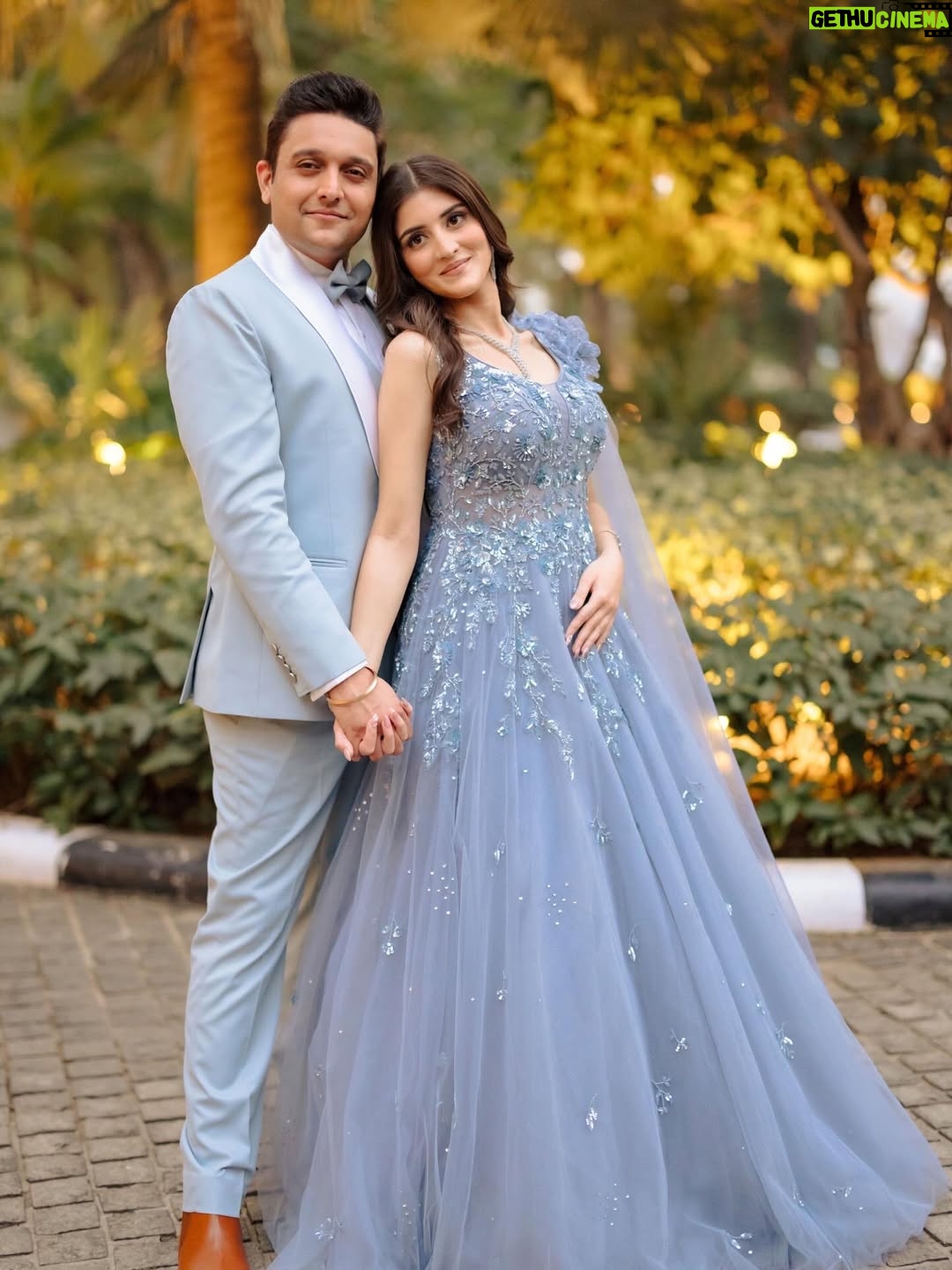 Navika Kotia - 92.1K Likes - Officially in our Fiancée Era! 💍♥️

{engaged, enagement ceremony, fiance, love, wedding, couple, celebration, marriage, 2026weddings}