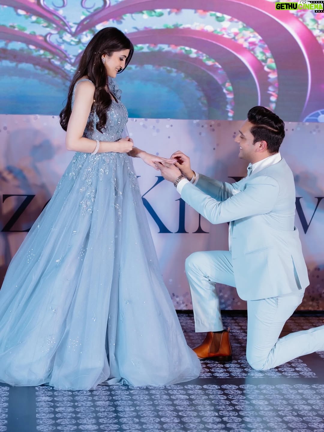 Navika Kotia - 92.1K Likes - Officially in our Fiancée Era! 💍♥️

{engaged, enagement ceremony, fiance, love, wedding, couple, celebration, marriage, 2026weddings}