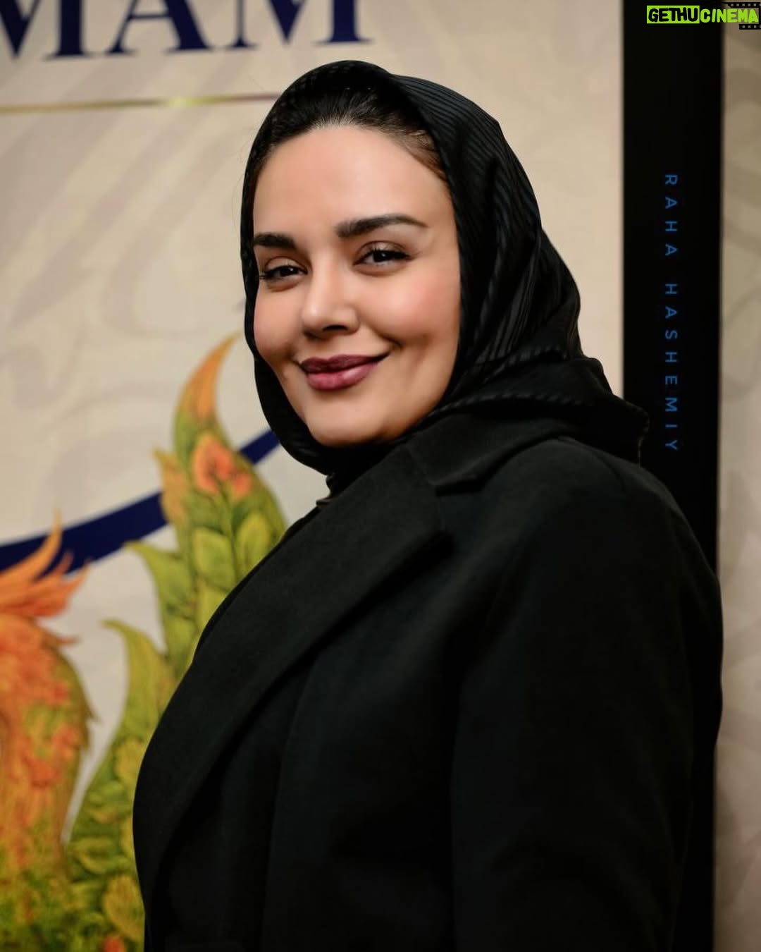 Neda Ghasemi - 44K Likes - Homamfestival 

Photo by: @raaha_hashemiy 🌱