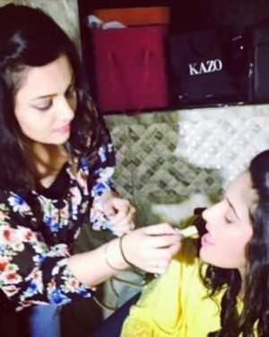 Nehalaxmi Iyer Instagram - #2016rewind — a year that didn’t just pass by, it defined me ✨
Most of my life back then revolved around shooting for Ishqbaaz 🎬 — early call times, endless scenes, emotional arcs, laughter between takes and memories that still feel so alive. That show wasn’t just work, it was home, and the journey of being part of such an iconic Indian television show changed me forever.

A huge part of that phase was @officialsurbhic 🤍
We didn’t just share screen space, we shared a room, routines, conversations, dreams, real-life lessons and being each other’s strength on exhausting days — that bond was pure, real and unforgettable. Some friendships are made on sets, but only a few turn into lifelong chapters.

2016 was also about travel, fun, exploration and living in the moment ✈️
Quick getaways between shoots, stolen breaks, candid selfies, snapchat filters, mirror selfies, and that beautiful feeling of being young, ambitious and fully present. It was the year of creating memories while chasing dreams.

And then came a milestone birthday celebration 🎉 — surrounded by love, gratitude and the people who mattered the most. No matter how busy life got, family remained my constant, my grounding force, my safe space. Their presence made every success sweeter and every tough day easier.

Looking back, 2016 was magic —
✨ Ishqbaaz
✨ growth
✨ friendships
✨ family
✨ travel
✨ memories that still make me smile

Forever grateful for that era, that energy and that version of me 🤍

#Ishqbaaz #surbhichandna #surbhijyoti 
#actor