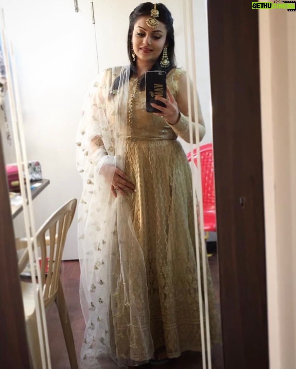 Nehalaxmi Iyer - 51.7K Likes - #2016rewind — a year that didn’t just pass by, it defined me ✨
Most of my life back then revolved around shooting for Ishqbaaz 🎬 — early call times, endless scenes, emotional arcs, laughter between takes and memories that still feel so alive. That show wasn’t just work, it was home, and the journey of being part of such an iconic Indian television show changed me forever.

A huge part of that phase was @officialsurbhic 🤍
We didn’t just share screen space, we shared a room, routines, conversations, dreams, real-life lessons and being each other’s strength on exhausting days — that bond was pure, real and unforgettable. Some friendships are made on sets, but only a few turn into lifelong chapters.

2016 was also about travel, fun, exploration and living in the moment ✈️
Quick getaways between shoots, stolen breaks, candid selfies, snapchat filters, mirror selfies, and that beautiful feeling of being young, ambitious and fully present. It was the year of creating memories while chasing dreams.

And then came a milestone birthday celebration 🎉 — surrounded by love, gratitude and the people who mattered the most. No matter how busy life got, family remained my constant, my grounding force, my safe space. Their presence made every success sweeter and every tough day easier.

Looking back, 2016 was magic —
✨ Ishqbaaz
✨ growth
✨ friendships
✨ family
✨ travel
✨ memories that still make me smile

Forever grateful for that era, that energy and that version of me 🤍

#Ishqbaaz #surbhichandna #surbhijyoti 
#actor