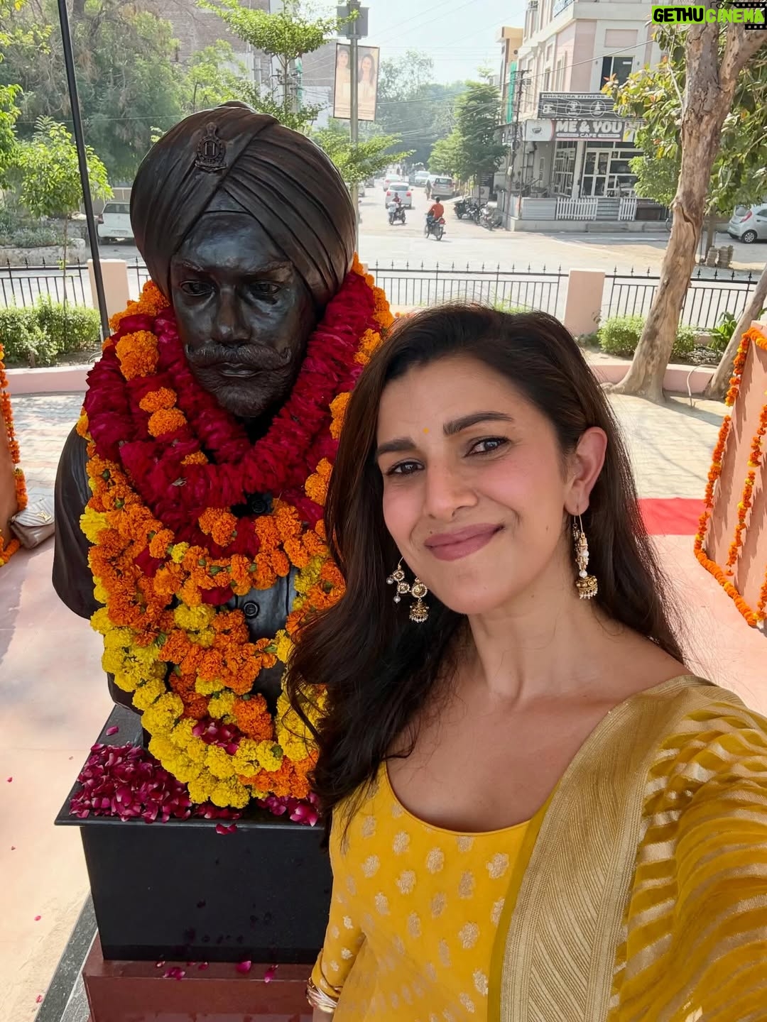 Nimrat Kaur - 49.9K Likes - It’s been 32 years since Papa left us in service of the nation. A self made son of the soil, a peerless husband and father, and beyond everything, a lion-heart soldier who feared nothing, not even death we were told, in his final moments. Forever grateful to the Indian Army and the administration to have immortalised Papa’s name on the soil he was born in Ganganagar and where he breathed his last in Kashmir valley. His sacrifice, courage, values and grit live on in the memories of his brother soldiers and us all…
Remembering Papa more today than every other day and praying for every soldier who’s lost their lives in action…
Honoured to always be known as Major Bhupender’s daughter.