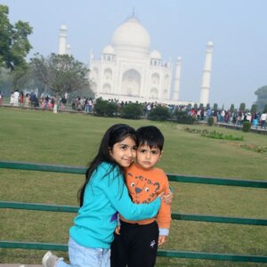 Nisha Krishnan Instagram - Collecting moments, not things, in 2026. 📸 

Wishing you a year of love and adventure from one of the most beautiful places on Earth🕌 ♥️ Let’s make this year our most balanced one yet! 🥂
✨Happy New Year from our family to yours! ✨