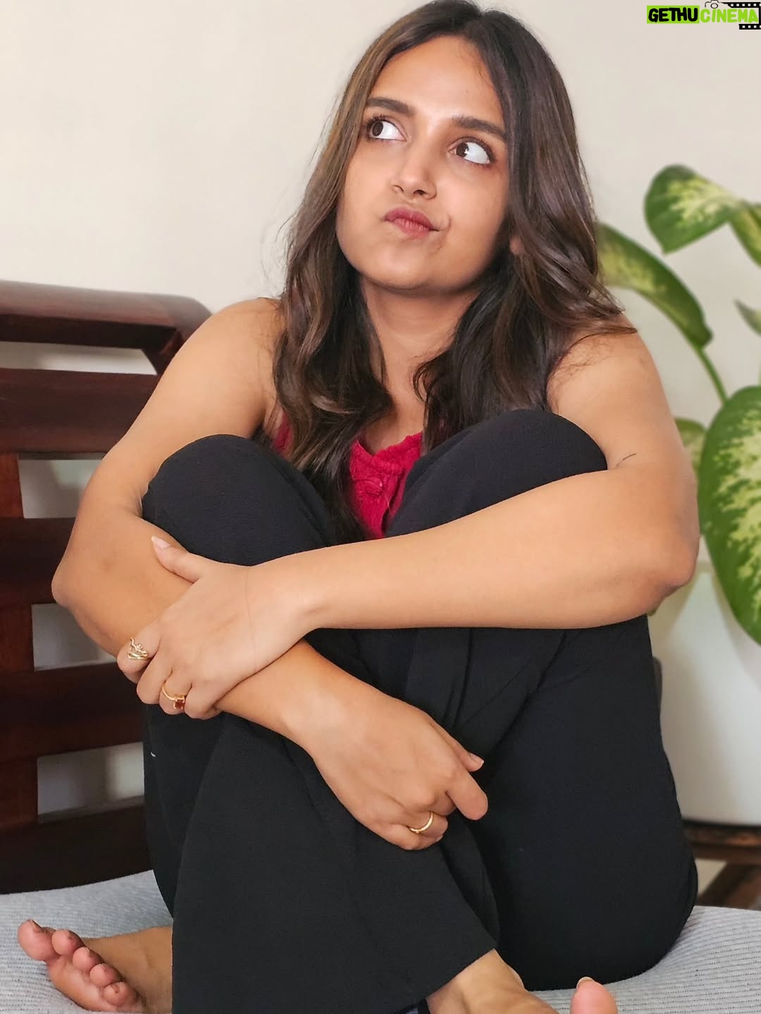 Nisha Ravikrishnan - 115.3K Likes - ನಿನ್ನ ನೋಟವು!! 🌹

#nimmanisharkn