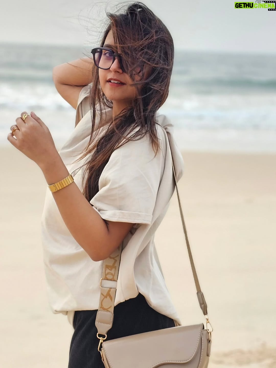 Nisha Ravikrishnan - 235.5K Likes - ತಪಾಸಣೆ ಶುರು !! 🙈

Pc: nanna sakhi😘 @anvithasagar 
#nimmanisharkn