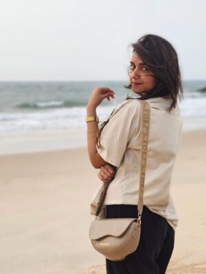 Nisha Ravikrishnan Instagram - ತಪಾಸಣೆ ಶುರು !! 🙈

Pc: nanna sakhi😘 @anvithasagar 
#nimmanisharkn