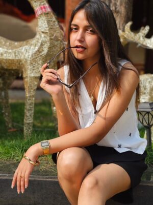 Nisha Ravikrishnan Instagram - ಹೇಳಲಾಗದು!! 🤫🫣
Pc : sakhi 😘 @anvithasagar

📍@edenembercastle

#nimmanisharkn