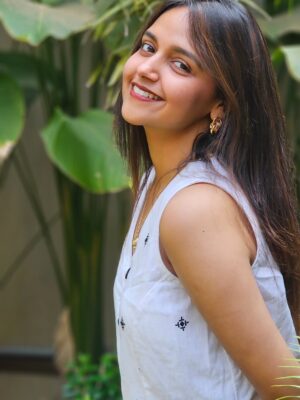 Nisha Ravikrishnan Instagram - ಹೇಳಲಾಗದು!! 🤫🫣
Pc : sakhi 😘 @anvithasagar

📍@edenembercastle

#nimmanisharkn