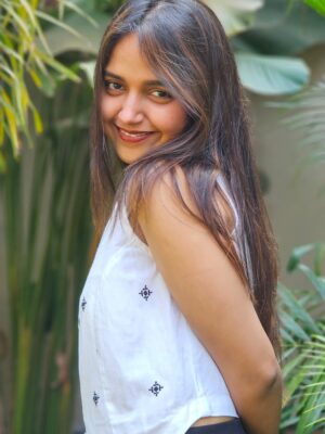 Nisha Ravikrishnan Instagram - ಹೇಳಲಾಗದು!! 🤫🫣
Pc : sakhi 😘 @anvithasagar

📍@edenembercastle

#nimmanisharkn