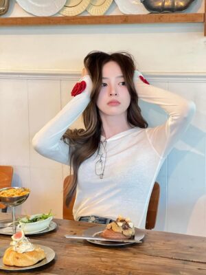 Nuttanicha Dungwattanawanich Instagram - หิวจะบู้

#paloystudio @paloystudio