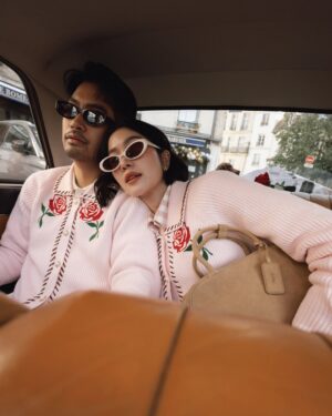 Oranicha Krinchai Instagram - Preview Couple Looks for Valentine’s 🩷 ต้อนรับเทศกาลแห่งความรักกับ JASPAL THE EDIT x PROUD & TAN ‘Sharing Is Caring’ คอลเลกชันพิเศษร่วมกับสไตล์ไอคอนคู่รัก พราว–อรณิชา @proud_olives และ แทน–ลิปตพัลลภ @tanlipta อินสไปร์จากไลฟ์สไตล์แบบปารีเซียงสู่ไอเทมดีไซน์ร่วมสมัย ตอบโจทย์เทศกาลวาเลนไทน์นี้ได้เป็นอย่างดี

📌 วางจำหน่าย 6 ก.พ. 69 ที่ร้าน JASPAL ทุกสาขาและออนไลน์
✨ สมาชิก JPS X ช้อปก่อนใคร วันที่ 5 ก.พ. 69
✨ สมาชิก JPS Club รับคะแนน X2 ระหว่างวันที่ 5–11 ก.พ. 69

*T&C apply

#Jaspal #JaspalOfficial #JaspalxProudTan
