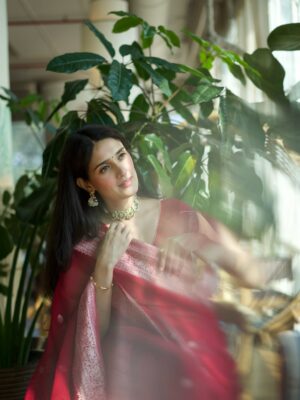Pankhuri Awasthy Rode Instagram - Different frames, same longing… ♥️

Which one’s your favourite? ✨
Swipe → comment ↓