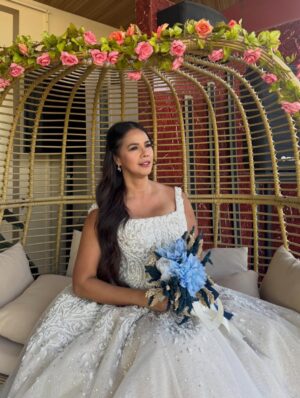 Patricia Javier Instagram - Behind the scenes of the movie “Ora’s De Peridgo “ Directed by @direkneal actors @jaymanalo , BembolRocco and Patricia Javier HMUP @mjildefonso wedding gown designer @bonaobracouture location @bluehotelporac