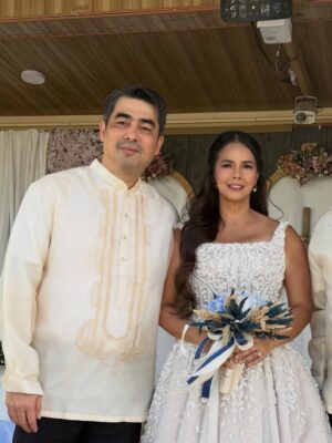 Patricia Javier Instagram - Behind the scenes of the movie “Ora’s De Peridgo “ Directed by @direkneal actors @jaymanalo , BembolRocco and Patricia Javier HMUP @mjildefonso wedding gown designer @bonaobracouture location @bluehotelporac