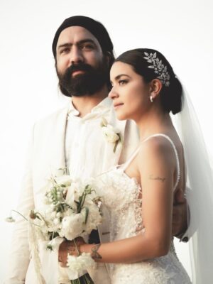 Paulina Gaitán Instagram - Hoy es cumpleaños de mi persona favorita🎂🎂…mi esposo, amigo, confidente, compañero, mi vida entera…mi @cachephoto 🥰🥰🥰
No imagino la vida sin ti amor ❤️
Eres el regalo más bello que la vida me pudo dar
Gracias por todo lo que eres y lo que nos das
Siempre voy a estar para amarte y cuidarte ✨✨✨✨
Te amo para siempre 🥹