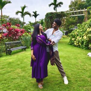 Pavani Reddy Instagram - 💜🤍

 Capture ; @reshma.srijay 🩷