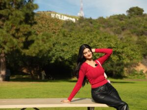 Payal Gaming Instagram - Meet me at the Hollywood sign