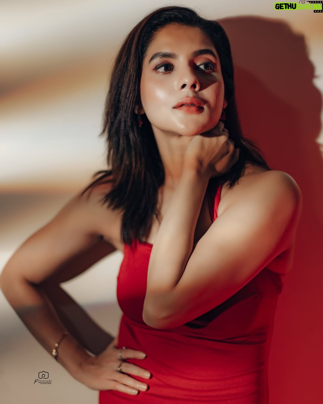 Payel Sarkar - 11.8K Likes - Simply me ✨

Clicked by @hashtag_piksography