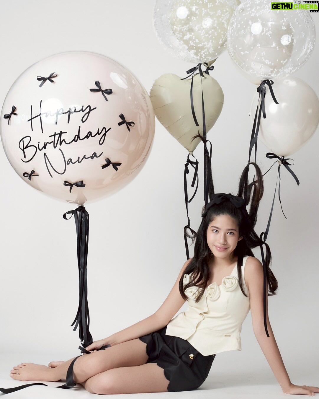 Phiyada Jutharattanakul - 21.6K Likes - Happy birthday 13 ขวบ🎂⭐️ แล้ว แบบภาพนิ่ง 😊 inโตไวแท้ แม่จ๋าจะทำใจไปเรื่อยๆๆ เลี้ยงทุกวันโตคาตาทุกวัน 😤 รักนาวานะลูกกก 🎂⭐️👧🏻😍 ❤️Que Sera Sera 💋 @mookmake @kie_chira @sretsisofficial @therollingpinn @tandtbangkok @blow.balloon.bkk 🤘🏼🙏🏼
