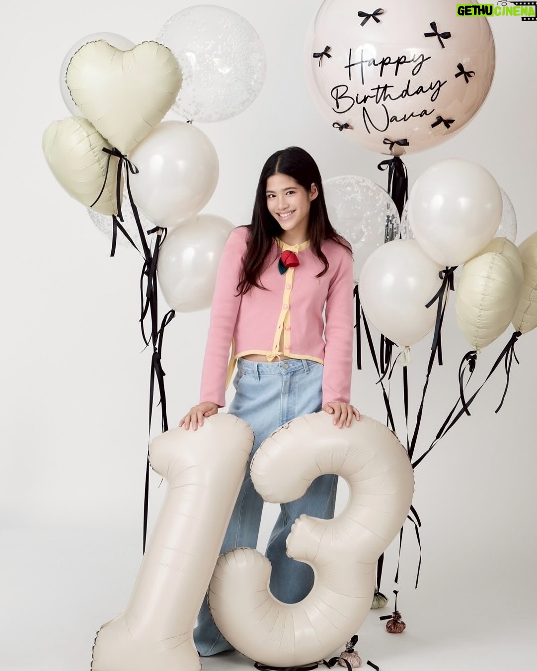 Phiyada Jutharattanakul - 21.6K Likes - Happy birthday 13 ขวบ🎂⭐️ แล้ว แบบภาพนิ่ง 😊 inโตไวแท้ แม่จ๋าจะทำใจไปเรื่อยๆๆ เลี้ยงทุกวันโตคาตาทุกวัน 😤 รักนาวานะลูกกก 🎂⭐️👧🏻😍 ❤️Que Sera Sera 💋 @mookmake @kie_chira @sretsisofficial @therollingpinn @tandtbangkok @blow.balloon.bkk 🤘🏼🙏🏼