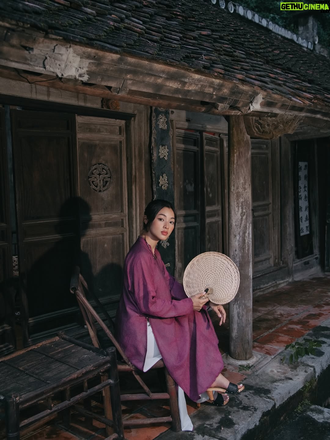 Phạm Nguyễn Lan Thy - 4.3K Likes - “Thân em như tấm lụa đào, phất phơ giữa chợ biết vào tay ai”
 @quang.ming 

#LanThy #Soobin #Binz #MucHaVoNhan #SSLabel
