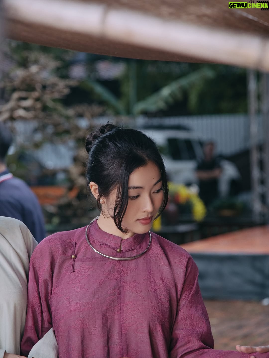 Phạm Nguyễn Lan Thy - 4.3K Likes - “Thân em như tấm lụa đào, phất phơ giữa chợ biết vào tay ai”
 @quang.ming 

#LanThy #Soobin #Binz #MucHaVoNhan #SSLabel