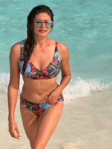 Actress Pooja Batra HD Photos and Wallpapers January 2026
