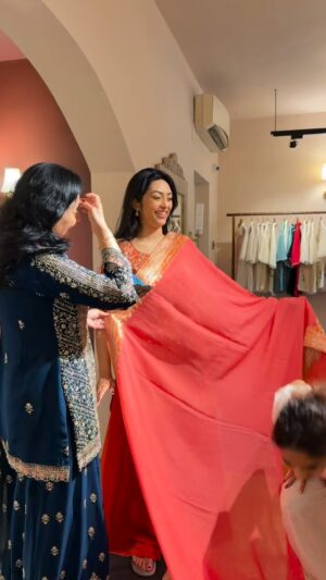 Poornima Indrajith Instagram - Spent yesterday with the beautiful @poornimaindrajith, @prarthanaindrajith, and the @pranaahbypoornimaindrajith team 🤍 They showed us around the studio, let us try on some stunning pieces, and surprised me with the sweetest 100K cake 🥹🎂 So grateful for the warmth and love, we truly had the best day 💐