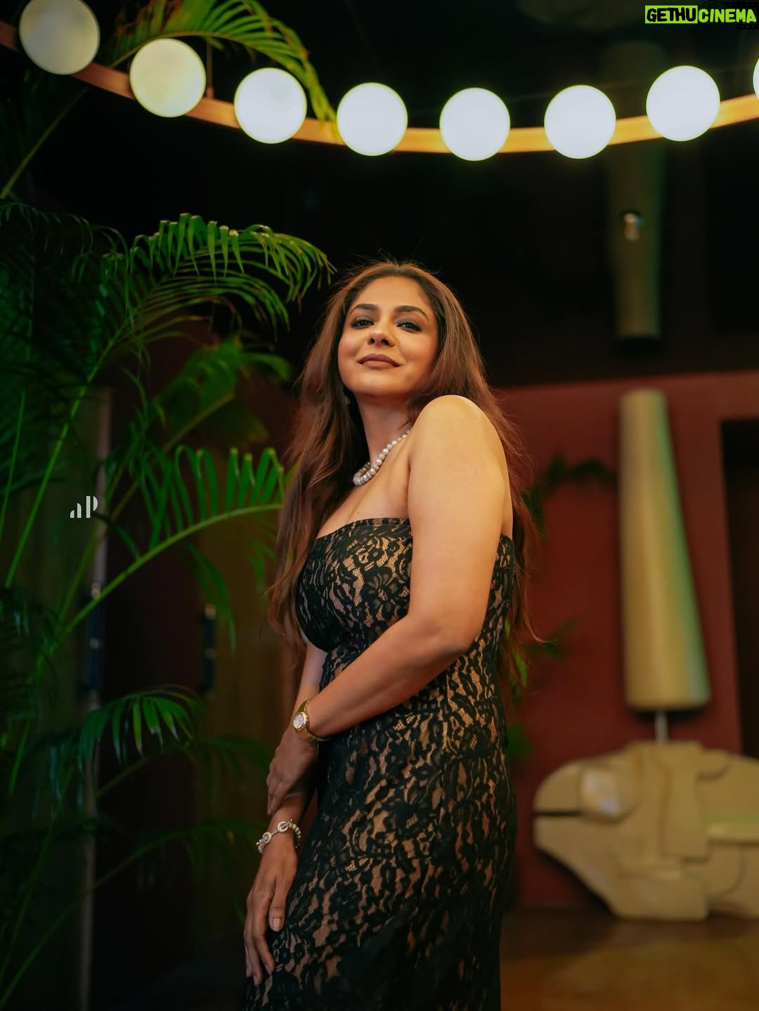 Poornima Indrajith - 66.5K Likes - 🖤 🖤
Wore a custom made gown by @pranaahbypoornimaindrajith and styled it with jewellery by  @anni_jewellery 
Thank you for the lovely pics @ameensabil