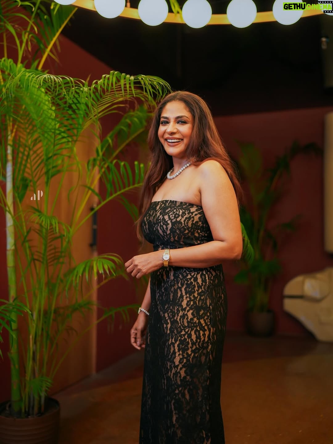 Poornima Indrajith - 66.5K Likes - 🖤 🖤
Wore a custom made gown by @pranaahbypoornimaindrajith and styled it with jewellery by  @anni_jewellery 
Thank you for the lovely pics @ameensabil
