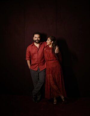 Poornima Indrajith Instagram - Thank you for the endless love and warm wishes. Forever grateful. #23yearswithmybestfriend 
🧿🧿🧿
Wearing custom bespoke Pranaah, made with love.

Pic:  @yaami____