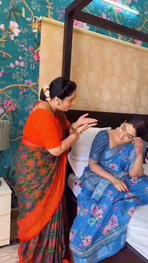 Premi Viswanath Instagram - Sweet @seetha_official2 ❤️ Lovely MOM
#trending #mom #lovemom #instapic #instamood