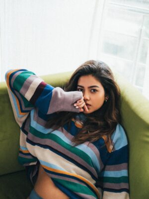 Priyal Mahajan Instagram - Caught in your look✨
📸 @bharat_rawail
Hair makeup - @snigdha_hairandmakeup