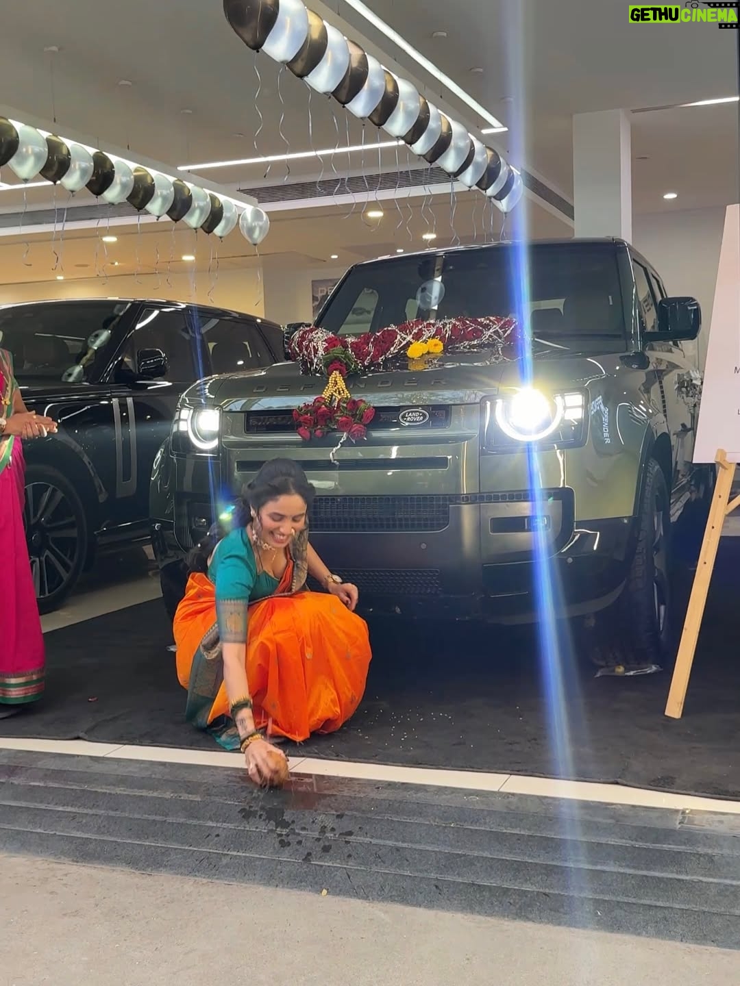 Priyanka KD - 71.1K Likes - Be a self Made - My one of the bucket list Dream come true on my birthday self gift 🎁 02/02/2026 . Own way own hard work …..New Key, New Journey, same one ! With आई बाबा 🙏🏻 तुमच्या आशिर्वादाने झाल thank you ❤️🥹

बडे सपने बड़ी बड़ी मुश्किलों को पार करने के बाद ही पूरे होते है ! 

मराठी मुलगी हूँ तो मराठी style में ही धमाका होना चाहिए…..#defender #priyankakholgade #mumbai #dreamcometrue #dreamcars