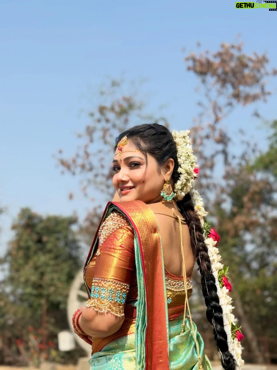 Priyanka Nalkari - 27.3K Likes - #memyselfmine #selflove #priyankanalkari #instagram #sindhujaakshi