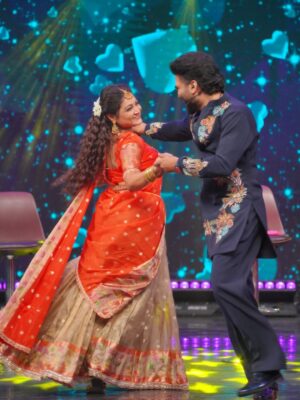 Priyanka Nalkari Instagram - 💃🕺guess who ?