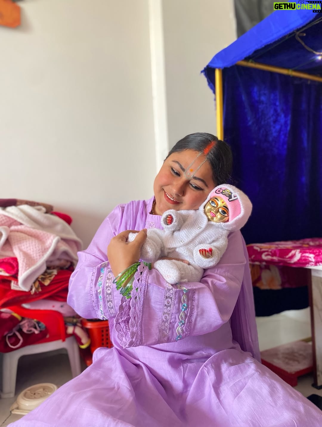 Priyanka Pandit - 61.4K Likes - Makar Sankranti ki subhkamnaye #radhe  #krishna #laddugopal #vrindavan