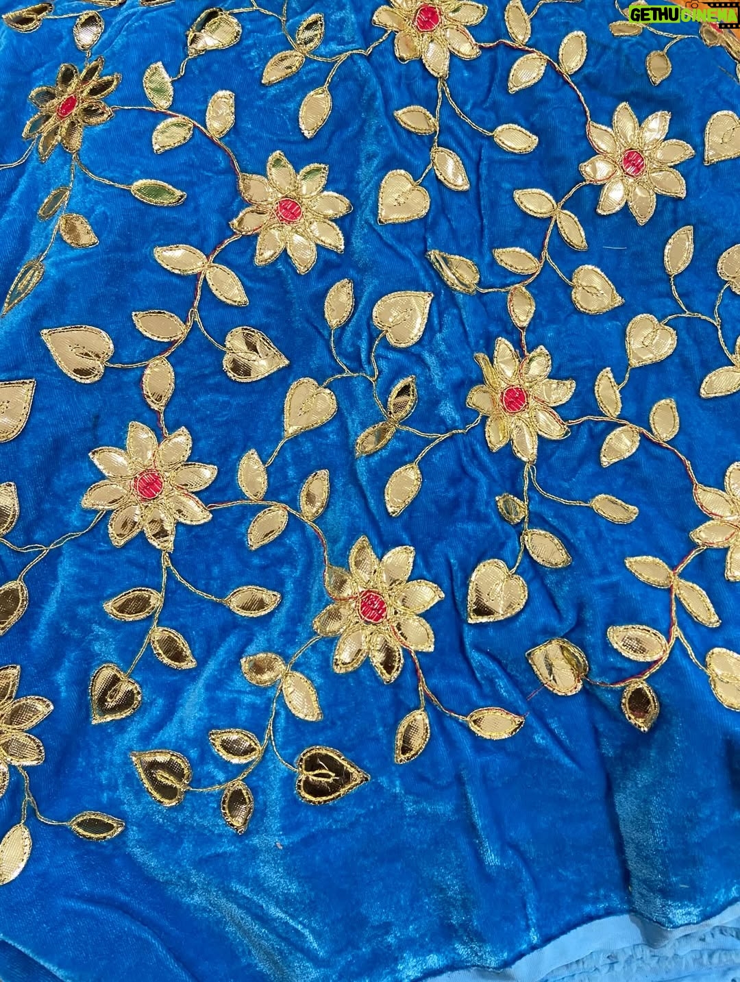 Priyanka Pandit - 7.9K Likes - Thanks @radhedasi99 sakhi ju for beautiful pichwai and ittra ❤️ #radheradhe #laddugopal #krishna #vrindavan