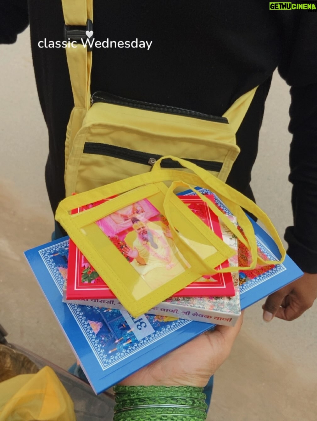 Priyanka Pandit - 5.6K Likes - Isse acha gift kya ho sakta he🥹thanks patidev❤️ @hari_sevak7