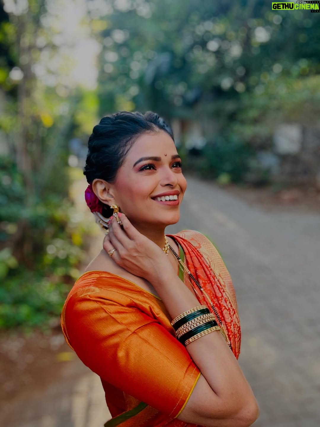 Priyanka Tendolkar - 10.8K Likes - 🧡
.
.
Makeup- @rohan_shinde4 
Hair- @sanjana_patil165 @official_sanjanapatil 
.
.
@star_pravah ✨