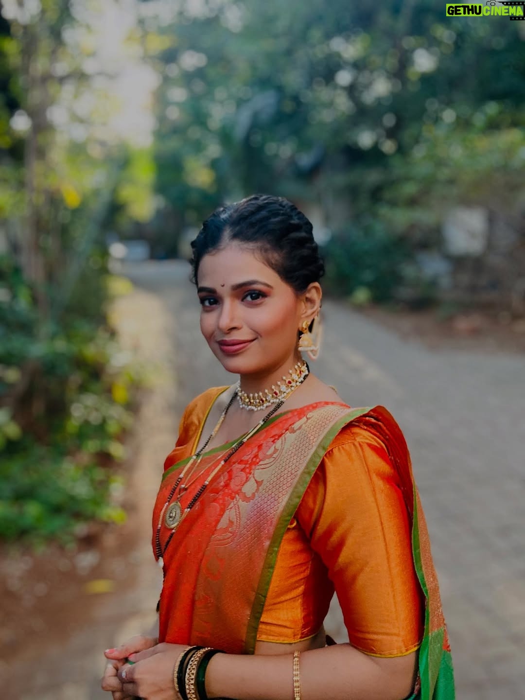 Priyanka Tendolkar - 10.8K Likes - 🧡
.
.
Makeup- @rohan_shinde4 
Hair- @sanjana_patil165 @official_sanjanapatil 
.
.
@star_pravah ✨