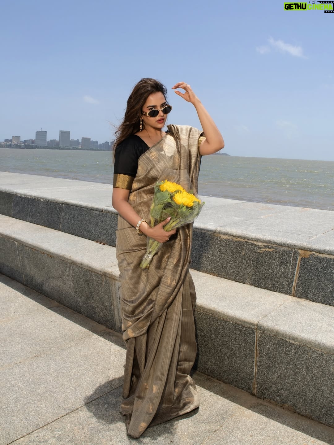 Pujita Ponnada - 31.4K Likes - 😎

📸 @vishwasgonsalves 

#pujitaponnada #mumbai #photoshoot