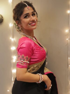 Purneima Day Instagram - Purniemaa Mood : Late post ! 😶‍🌫️
 Adhira  Mood :- Let it be 💅
 .
📷  @still_photographer26 
.
#purniemaadey #sankrant #blacksaree #veendoghantalihitutena #zeemarathi 
.
[ traditional zee marathi actors blacksqree photoshoot sankranti special love portrait ethnic adhira ]