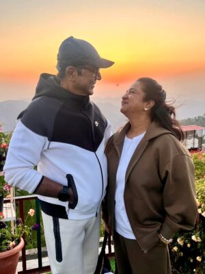 Raadhika Sarathkumar Instagram - Respect is one of the greatest expressions of love. To someone who I always bug🥰🥰🥰🥰🥰🥰Happy Anniversary 🥰❤️❤️❤️ @r_sarath_kumar