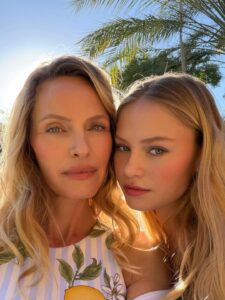 Actress Rachel Roberts HD Photos and Wallpapers February 2026