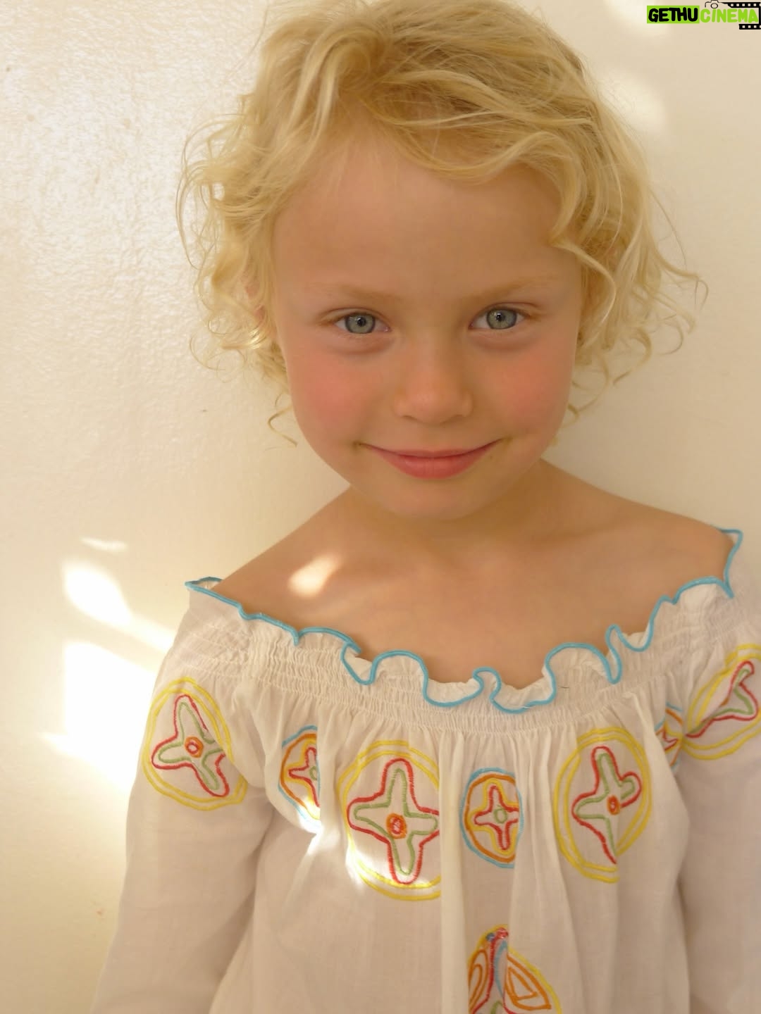 Rachel Roberts - 3.2K Likes - I blinked and you grew up! 
Happy 18th Birthday Ava! 
💫❤️💫❤️💫❤️💫❤️💫
I’m beyond grateful for the magical journey that is being your mama. Thank you for all the hugs and all the laughs and for getting to watch you grow into the woman you are becoming. I love you beyond words. 
I hope this trip around the sun is the best one yet! #aquariusseason♒️ @avaniccol