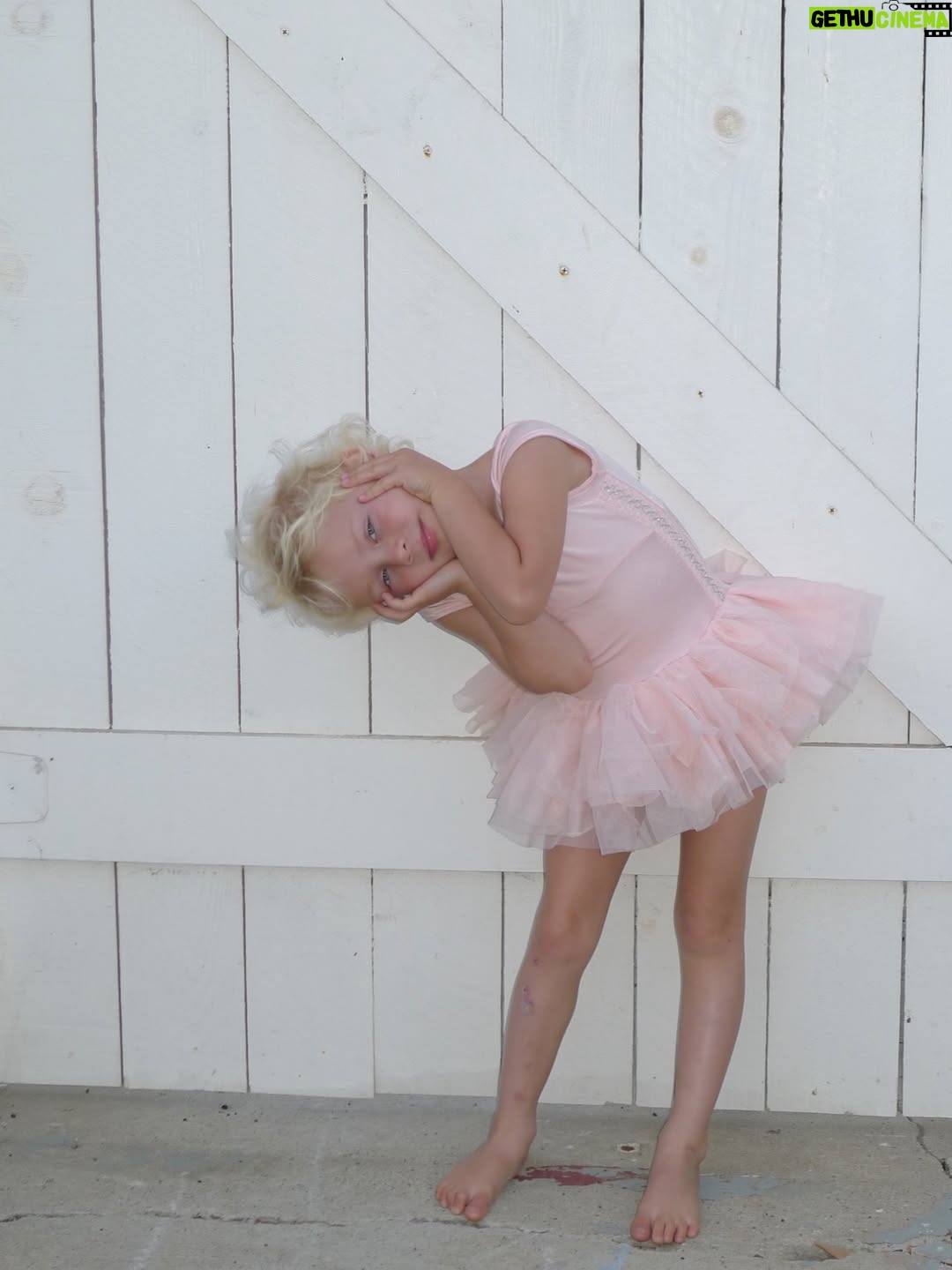 Rachel Roberts - 3.2K Likes - I blinked and you grew up! 
Happy 18th Birthday Ava! 
💫❤️💫❤️💫❤️💫❤️💫
I’m beyond grateful for the magical journey that is being your mama. Thank you for all the hugs and all the laughs and for getting to watch you grow into the woman you are becoming. I love you beyond words. 
I hope this trip around the sun is the best one yet! #aquariusseason♒️ @avaniccol